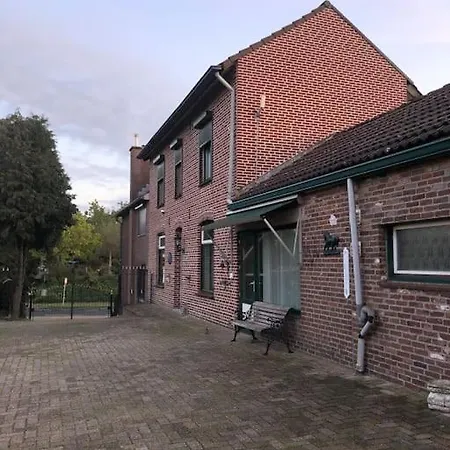 Hébergement de vacances Charming Authentic Renovated Farm