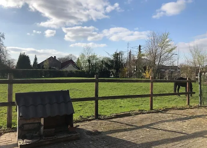 Charming Authentic Renovated Farm Semesterbostad